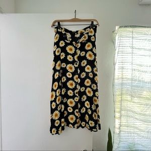 Forever 21 wild daisy skirt